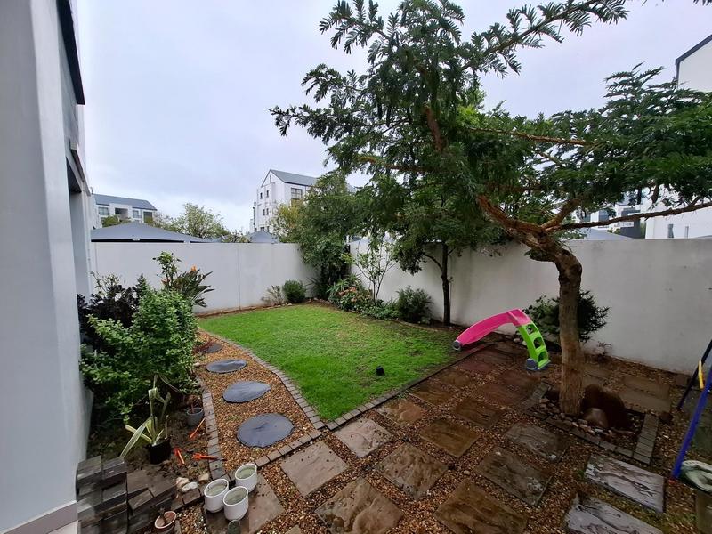 To Let 3 Bedroom Property for Rent in De Velde Western Cape